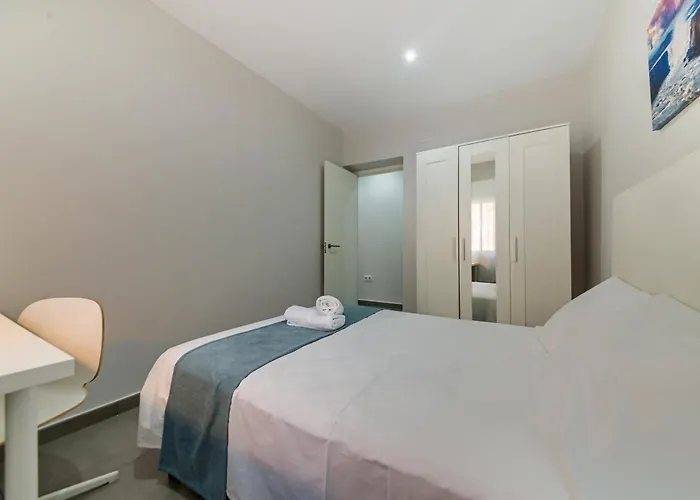 Plaza Fuente - Playa Victoria *