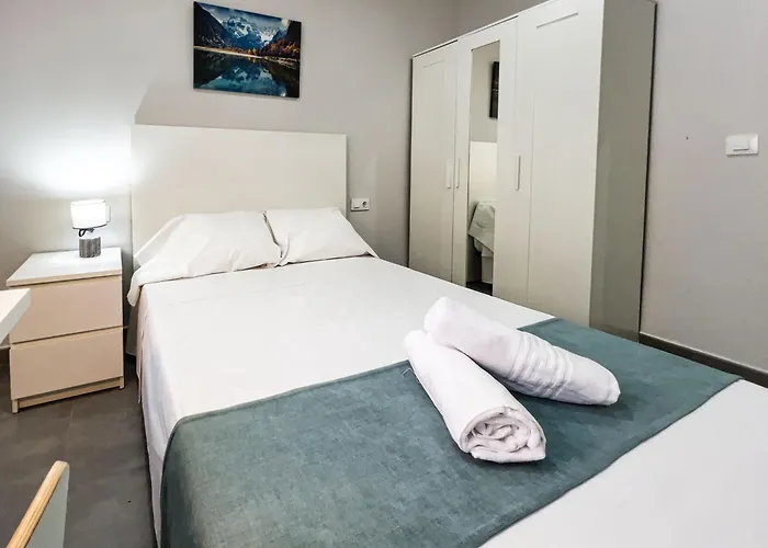 Plaza Fuente - Playa Victoria Appartamento *