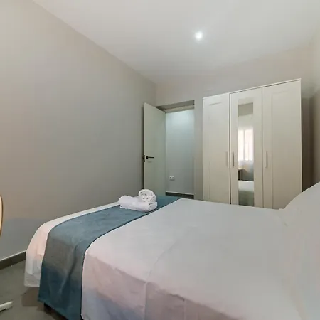 Plaza Fuente - Playa Victoria *