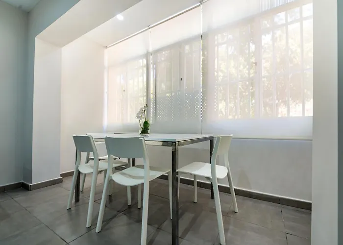 Plaza Fuente - Playa Victoria アパート