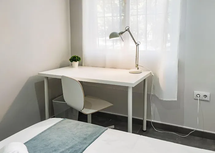 Plaza Fuente - Playa Victoria カディス